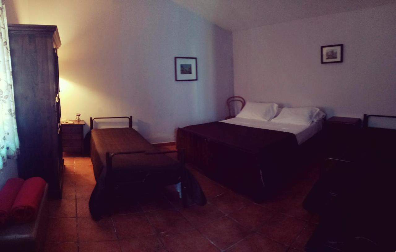 Agriturismo Tre Santi Villa Padula Bagian luar foto