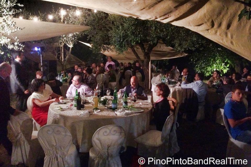 Agriturismo Tre Santi Villa Padula Bagian luar foto